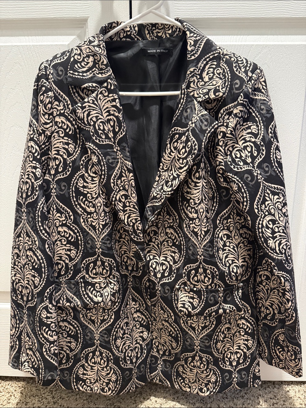 Elegant Black & Gold Brocade Blazer Jacket